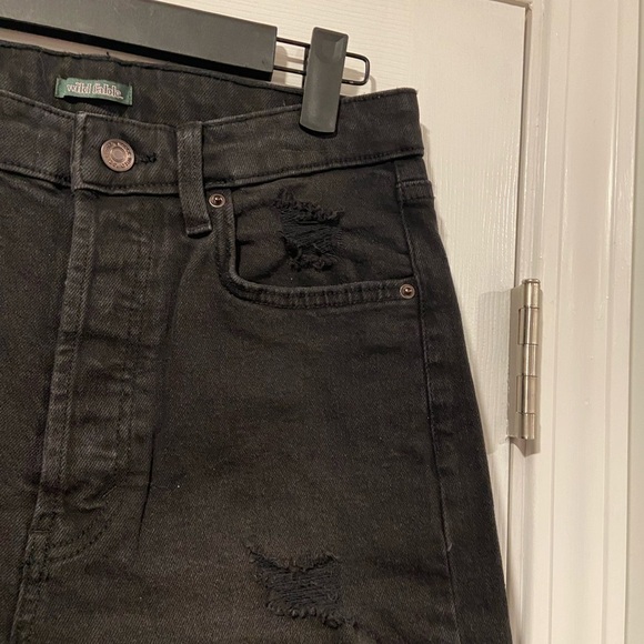 NWT Wild Fable Size 6 Highest Rise Straight Leg Black Distressed Jeans Raw Hem - Picture 3 of 12